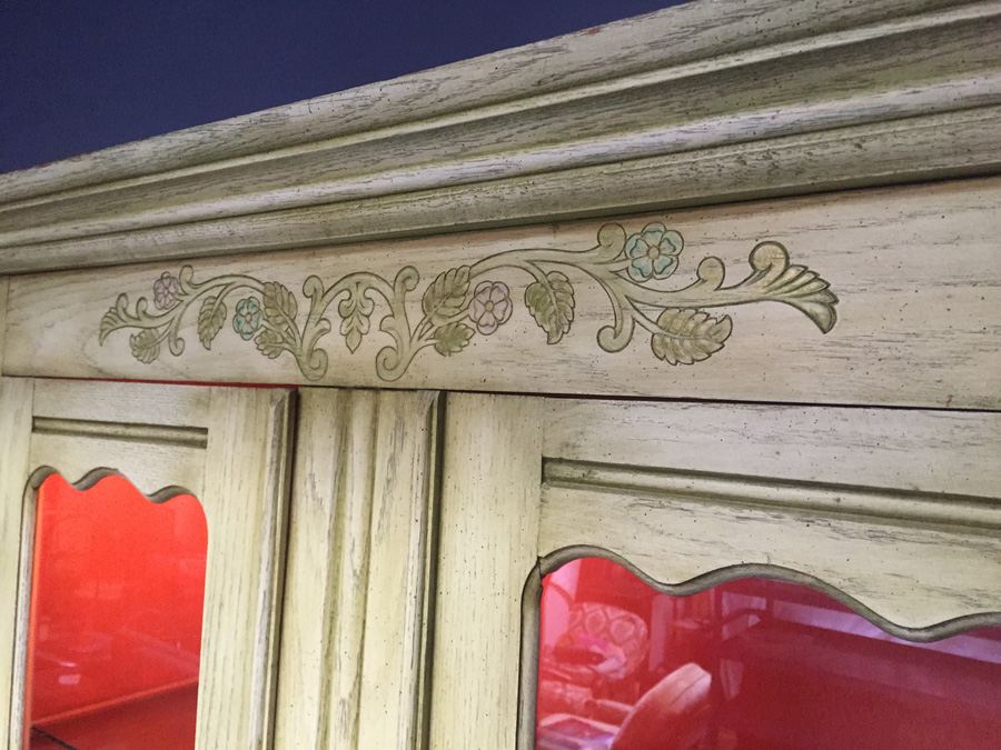 Vintage Painted Lockable Display Cabinet with Glass Shelves and Lighting [Photo 13]