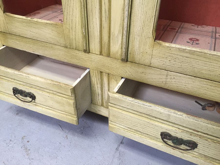 Vintage Painted Lockable Display Cabinet with Glass Shelves and Lighting [Photo 17]