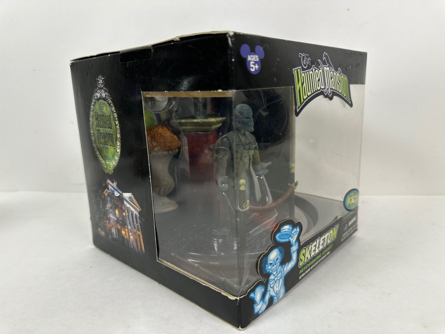 Disneyland The Haunted Mansion Skeleton Hitchhiking Ghost Action Figure With Light-Up Display Base New In Box [Photo 3]