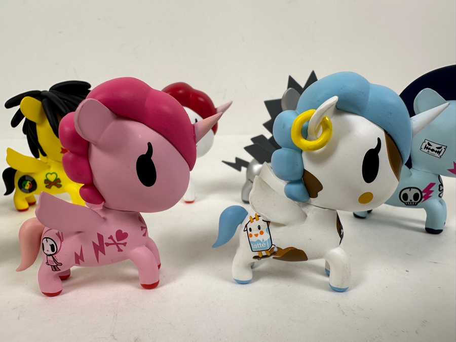 (8) Tokidoki Unicorno Vinyl Figurines 2.5'H [Photo 8]