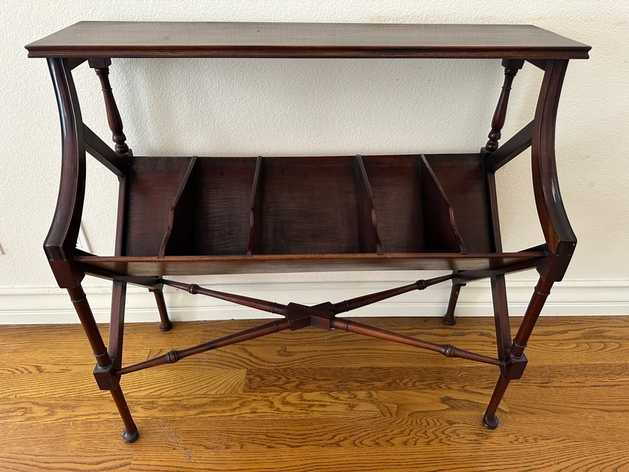 Stunning Mahogany Book Trough 36.5W X 15D X 33.5H [Photo 4]