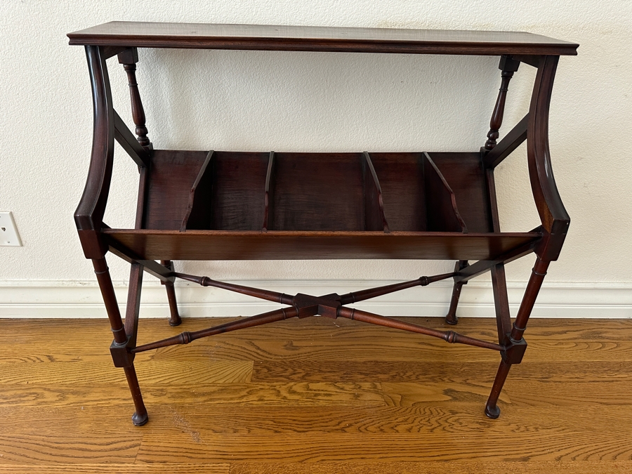 Stunning Mahogany Book Trough 36.5W X 15D X 33.5H [Photo 3]