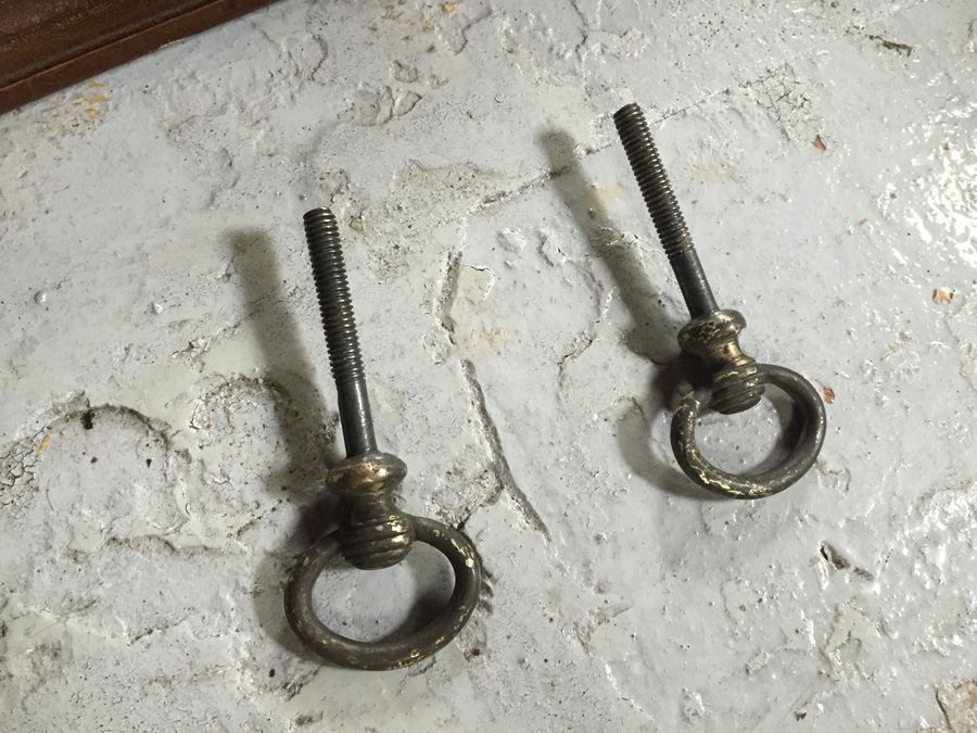 Vintage Dresser on Casters With Mirror [Photo 17]