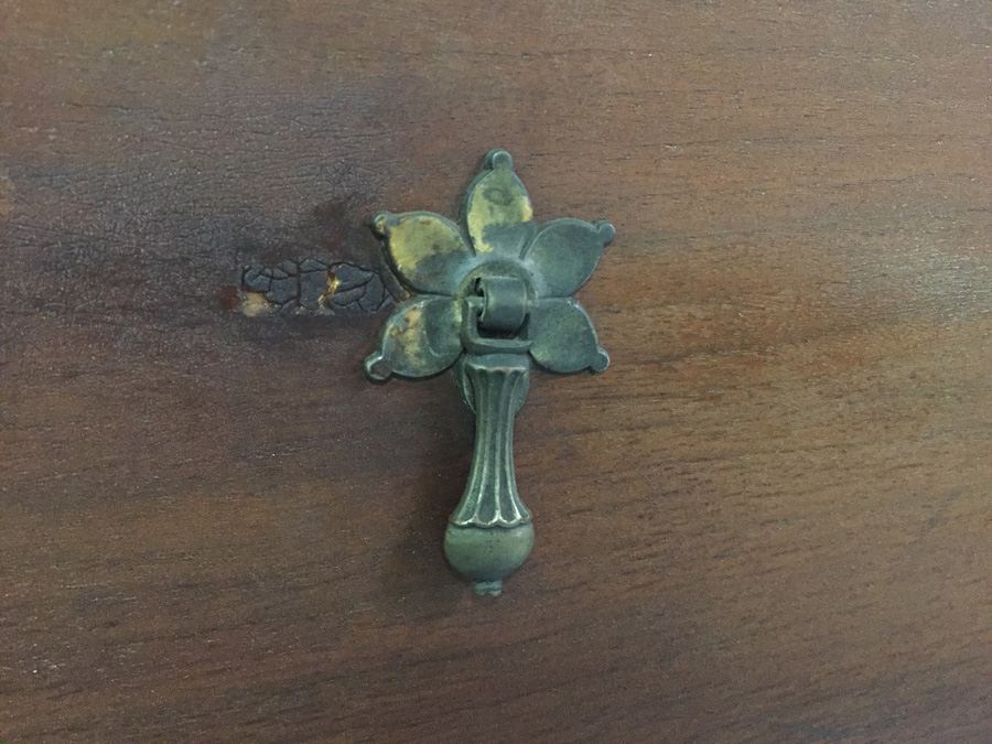 Vintage Dresser on Casters With Mirror [Photo 6]