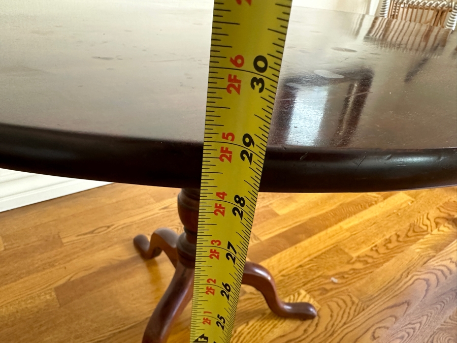 Vintage Mahogany Tilt Top Pedestal Round Table 35W X 29H [Photo 9]