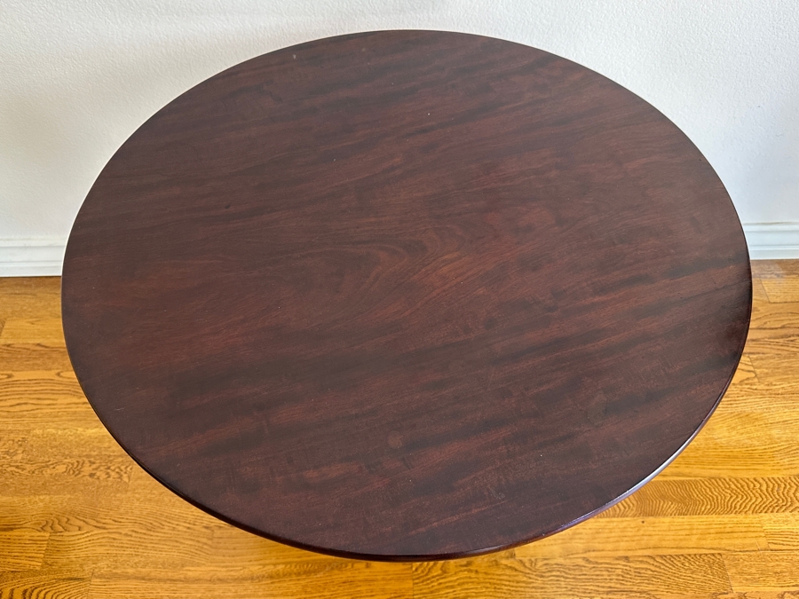 Vintage Mahogany Tilt Top Pedestal Round Table 35W X 29H [Photo 4]