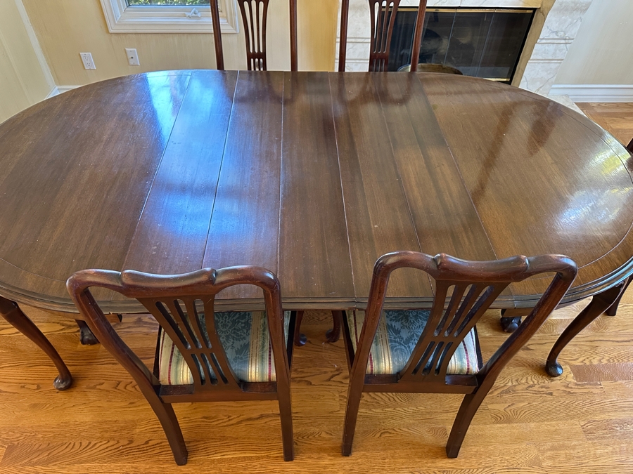 Stunning Formal Walnut Dining Table With 5 Leaves Marked H. P. Co With Six Dining Chairs (2 Are Armchairs) 53W X 94L (With All 5 Leaves) Each Leaf Is 8'W [Photo 6]