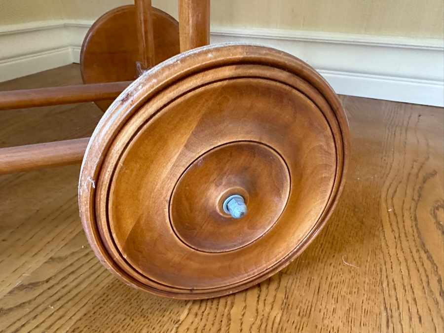 Stunning Woven Wicker Bassinet Pram Crib With Wooden Wheels [Photo 5]