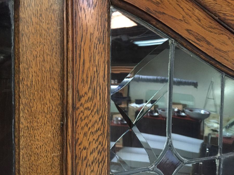 Vintage Cabinet With Stained Glass [Photo 12]