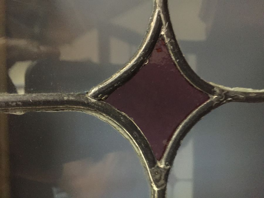 Vintage Cabinet With Stained Glass [Photo 3]