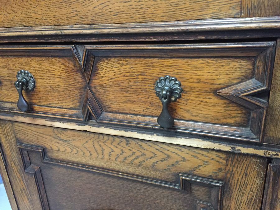 Vintage Cabinet With Stained Glass [Photo 22]