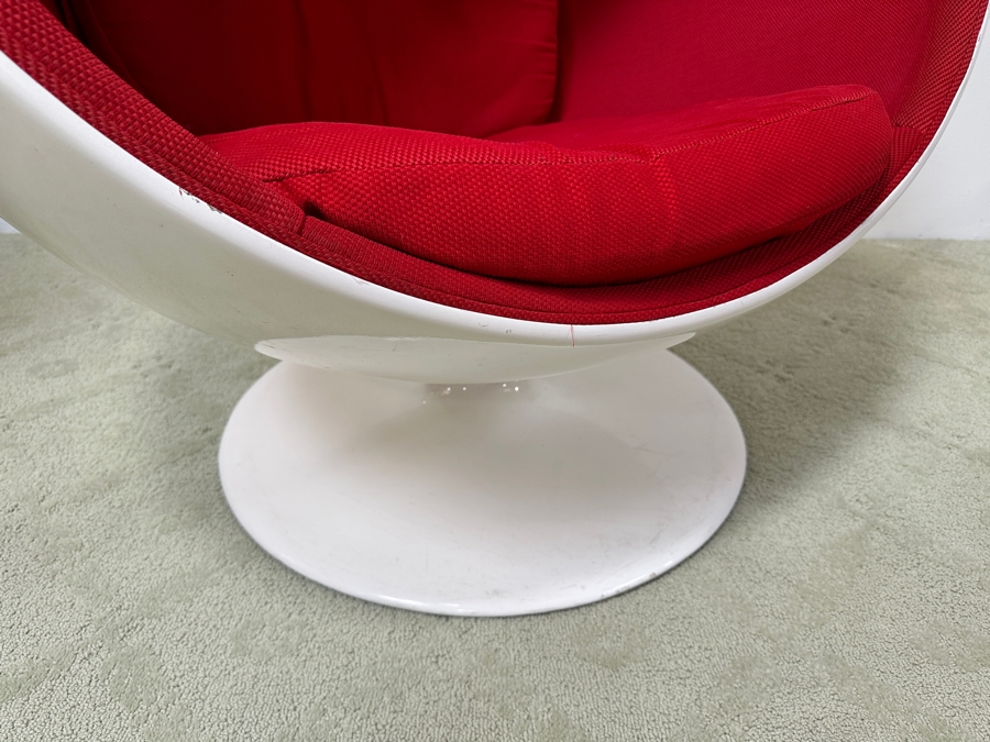 Mid-Century Modern Eero Aarnio Inspired Swivel Ball Chair 39W X 51H [Photo 8]