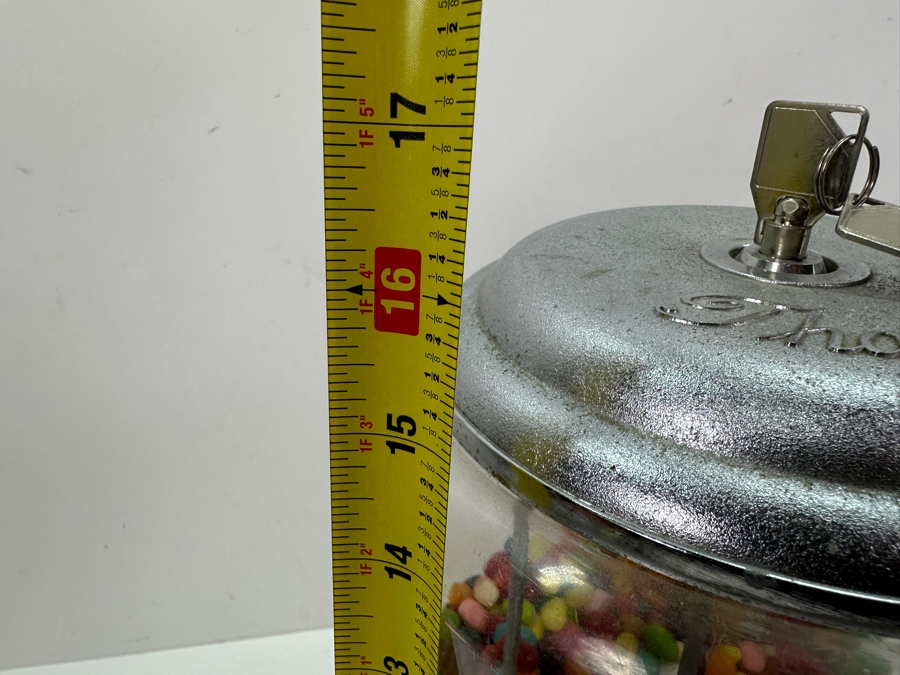 Vintage Beaver Candy Bubble Gum Machine Takes Quarters With Key 7W X 16H [Photo 13]