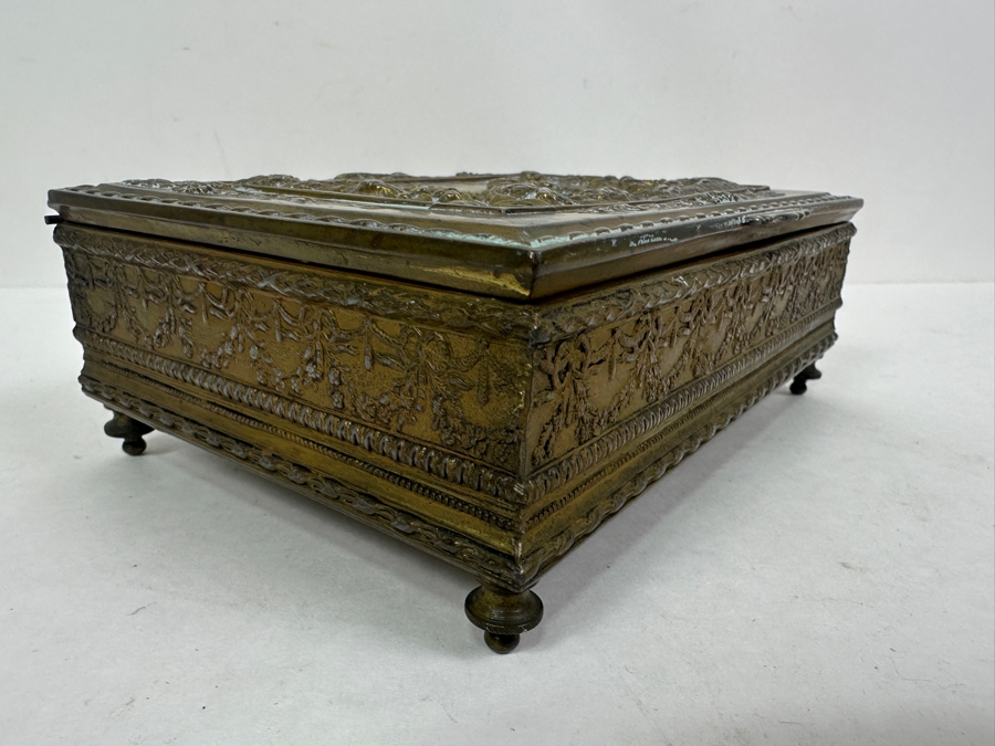 Antique Jennings Brothers Repousse Brass Metal Box 7.5W X 5D X 3H [Photo 8]