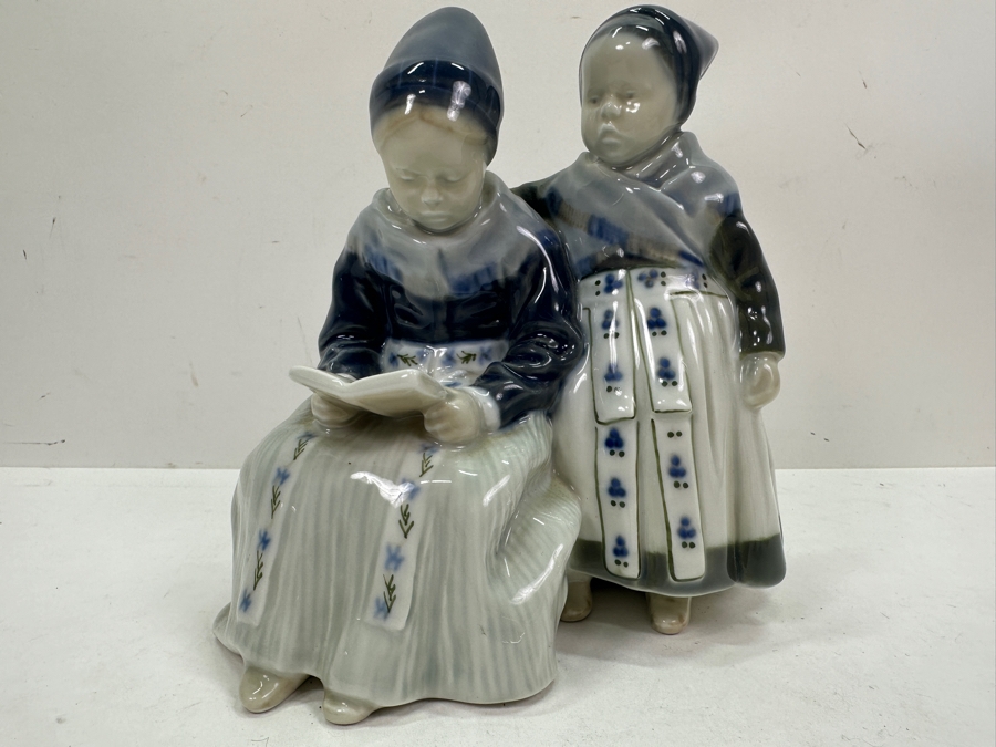 Royal Copenhagen Denmark Figurine 'Reading Sisters' 'Amager Maids' 1395 7'H [Photo 2]