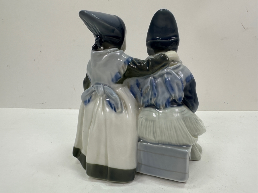 Royal Copenhagen Denmark Figurine 'Reading Sisters' 'Amager Maids' 1395 7'H [Photo 4]