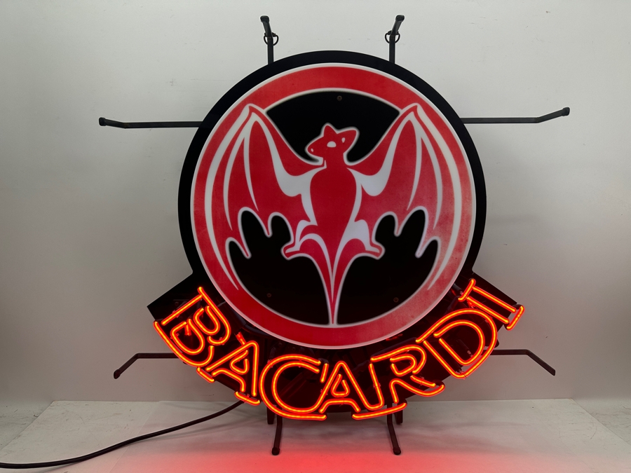 Bacardi Neon Sign 26'H [Photo 2]