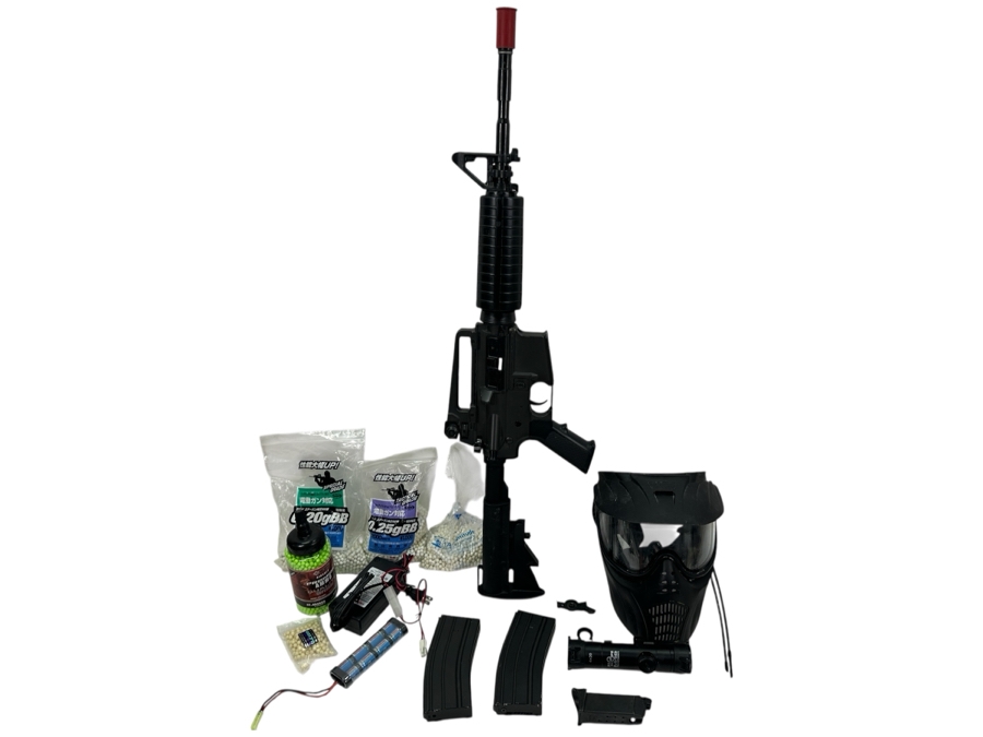 Japanese Tokyo Marui Colt M4A1 Carbine Cal. 5.56mm Airsoft Rifle With Helmet & Accessories