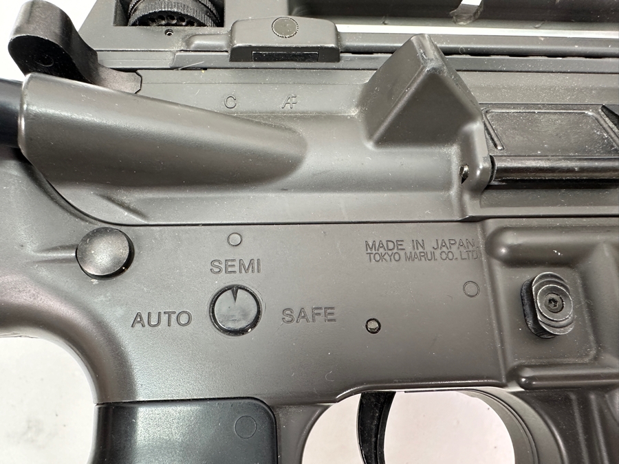 Japanese Tokyo Marui Colt M4A1 Carbine Cal. 5.56mm Airsoft Rifle With Helmet & Accessories [Photo 8]