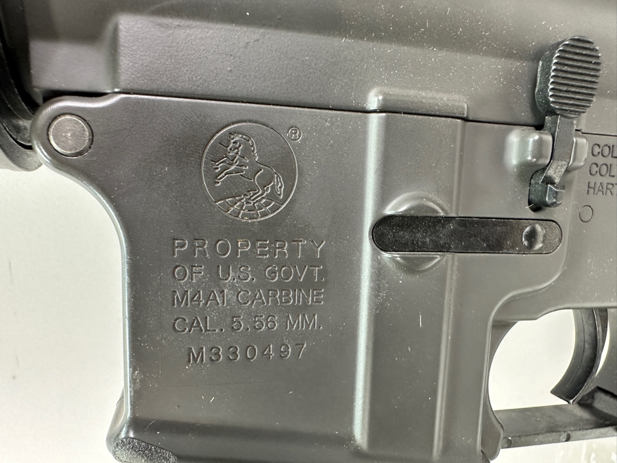Japanese Tokyo Marui Colt M4A1 Carbine Cal. 5.56mm Airsoft Rifle With Helmet & Accessories [Photo 6]