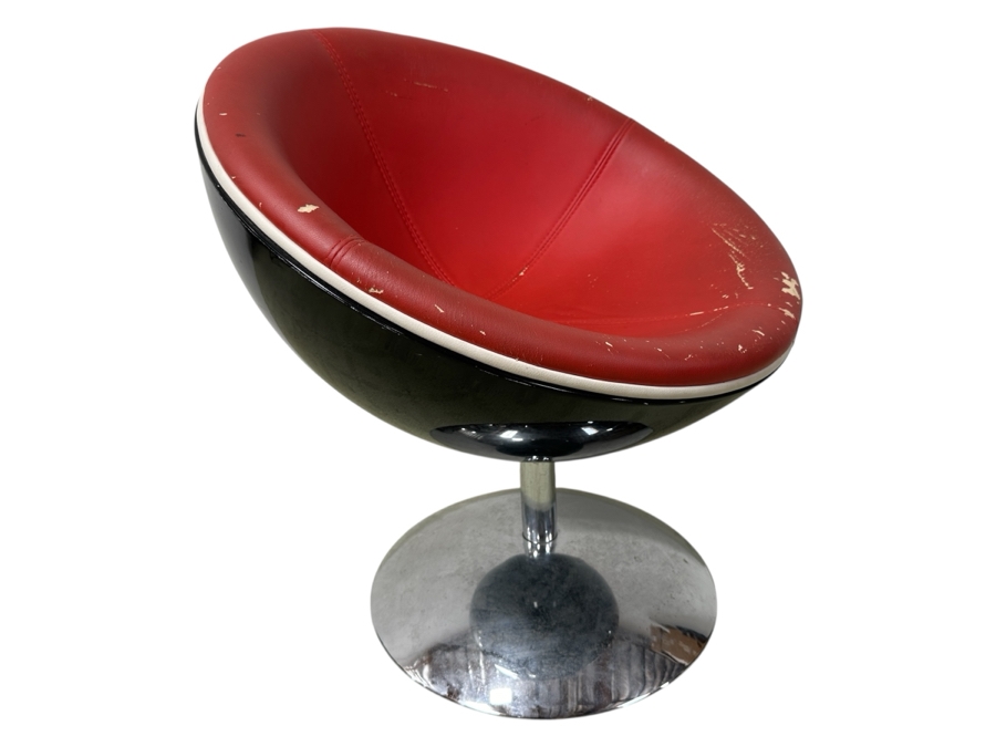 Small Half Moon Swivel Chair With Chrome Base 28W X 29H