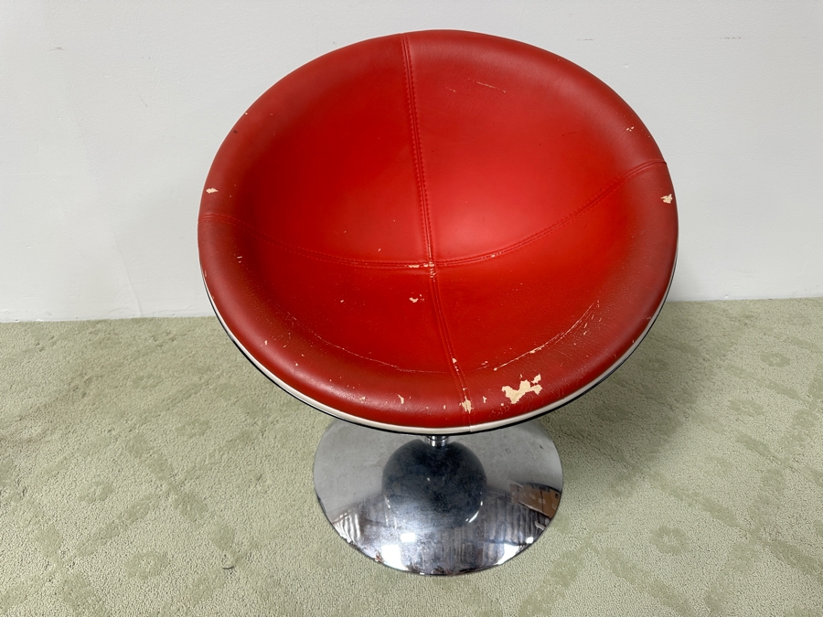 Small Half Moon Swivel Chair With Chrome Base 28W X 29H [Photo 3]