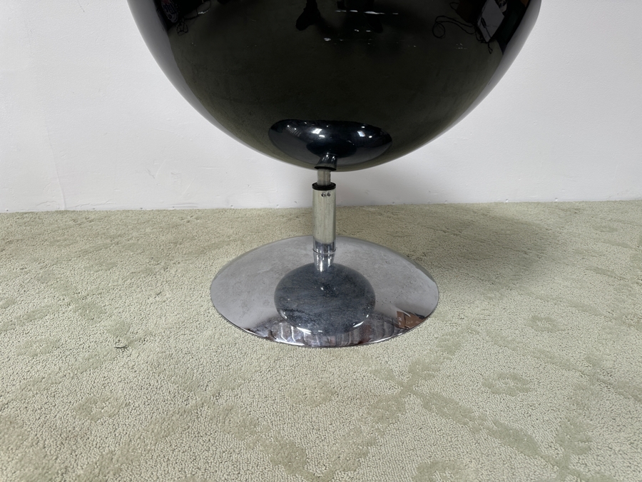 Small Half Moon Swivel Chair With Chrome Base 28W X 29H [Photo 6]