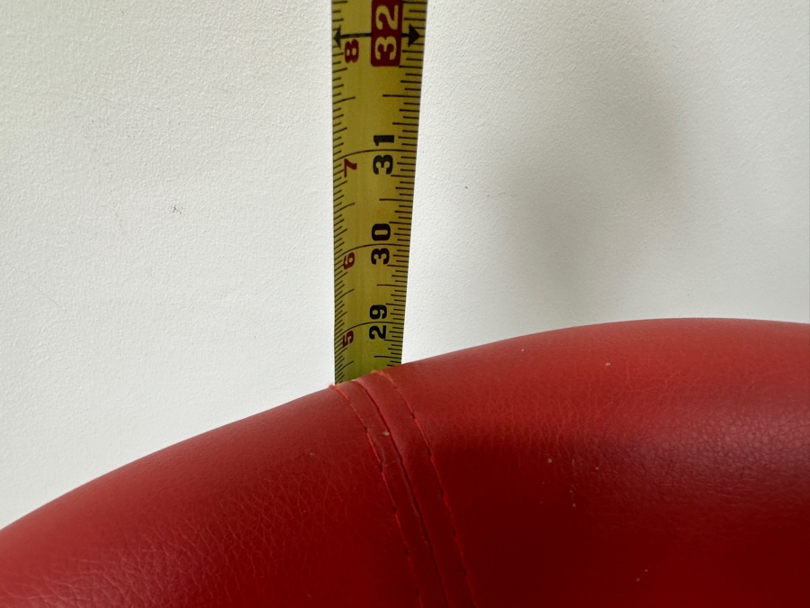 Small Half Moon Swivel Chair With Chrome Base 28W X 29H [Photo 9]