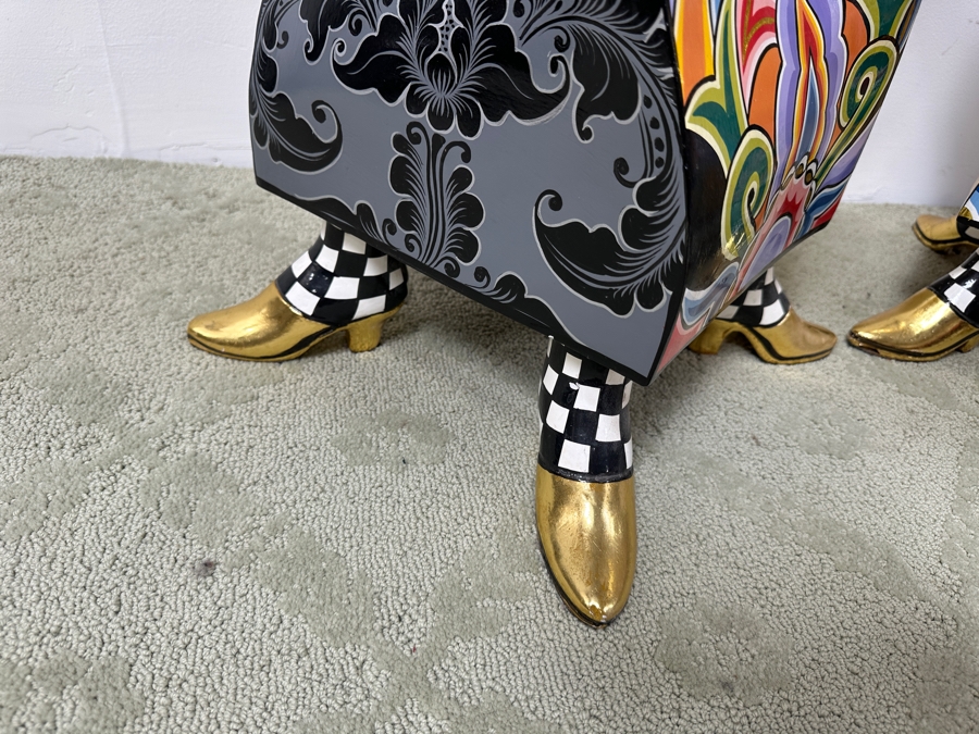 Pair Of Tom's Drag Toms Company Hand Painted Footed Feet Columns Pedestals Large 31'H X 11.5'W & Medium 22.5'H X 11.5'W [Photo 9]