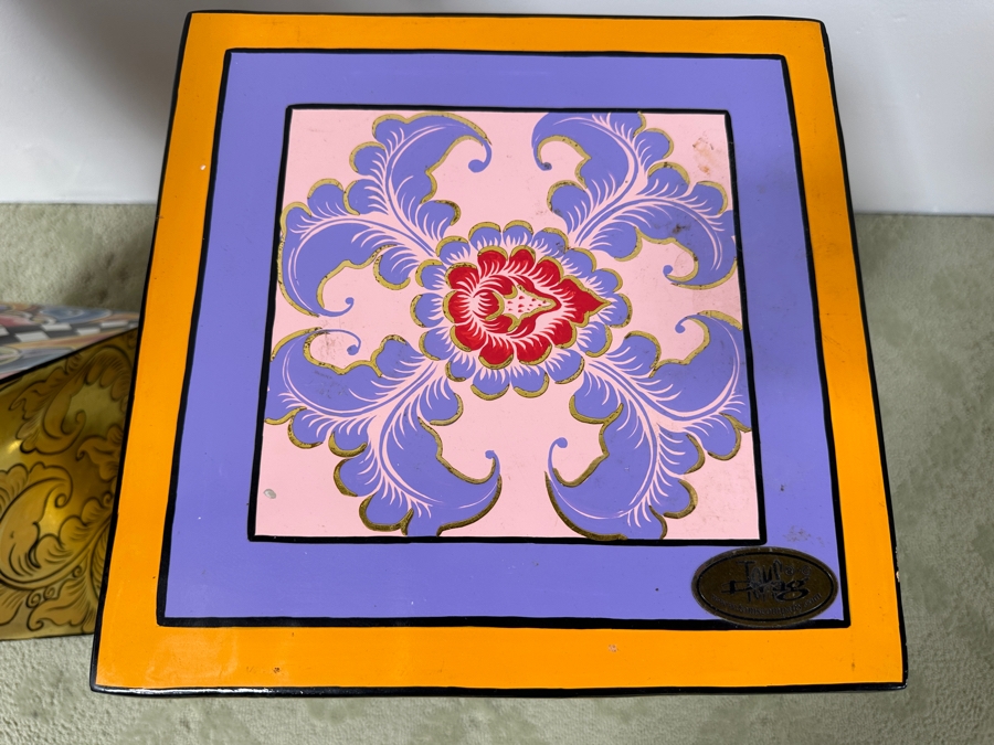 Pair Of Tom's Drag Toms Company Hand Painted Footed Feet Columns Pedestals Large 31'H X 11.5'W & Medium 22.5'H X 11.5'W [Photo 12]