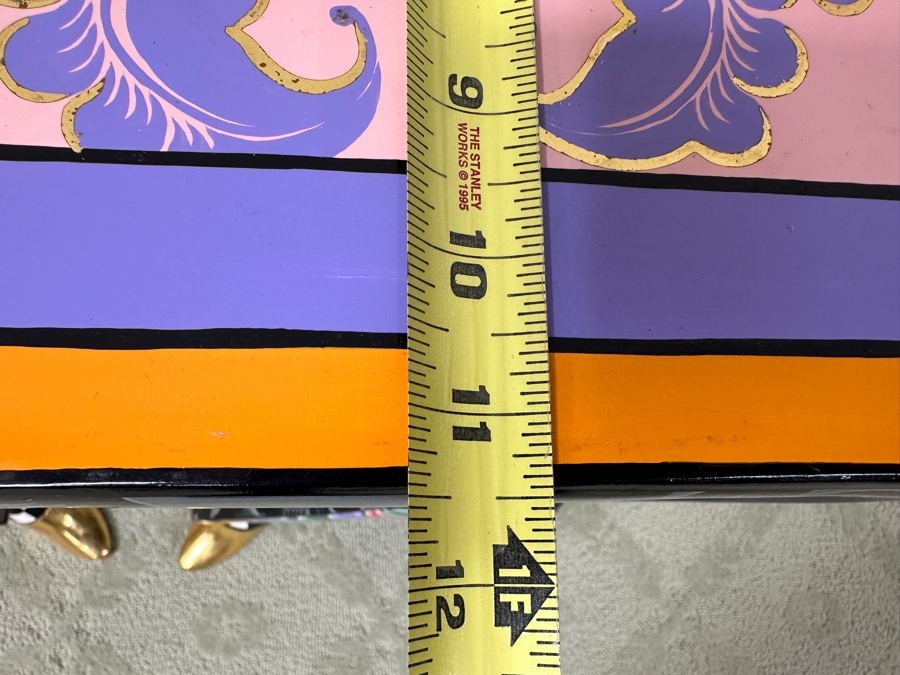 Pair Of Tom's Drag Toms Company Hand Painted Footed Feet Columns Pedestals Large 31'H X 11.5'W & Medium 22.5'H X 11.5'W [Photo 20]