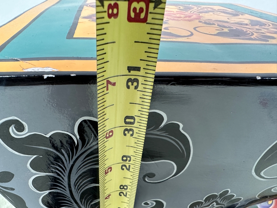 Pair Of Tom's Drag Toms Company Hand Painted Footed Feet Columns Pedestals Large 31'H X 11.5'W & Medium 22.5'H X 11.5'W [Photo 18]