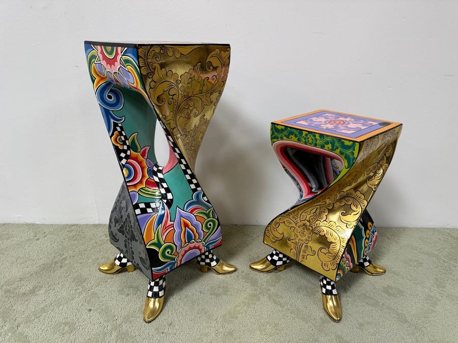 Pair Of Tom's Drag Toms Company Hand Painted Footed Feet Columns Pedestals Large 31'H X 11.5'W & Medium 22.5'H X 11.5'W [Photo 5]