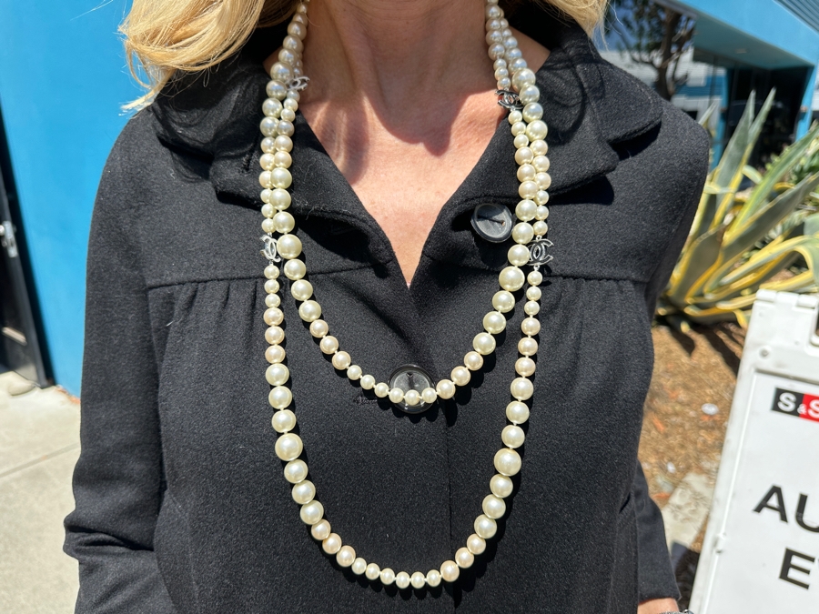 Faux Channel 68' Faux Pearl Necklace [Photo 6]