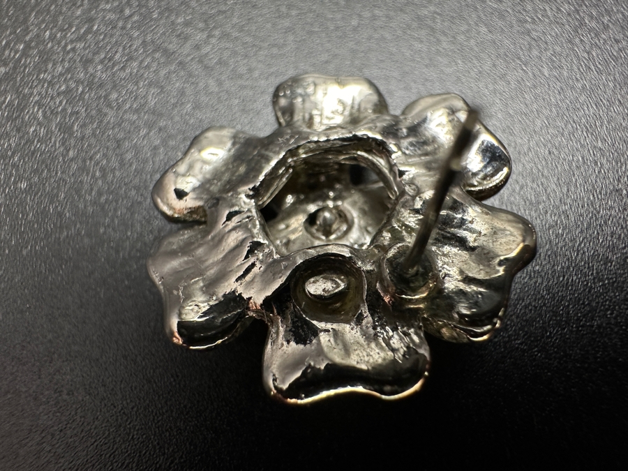 Faux Channel Earrings [Photo 5]