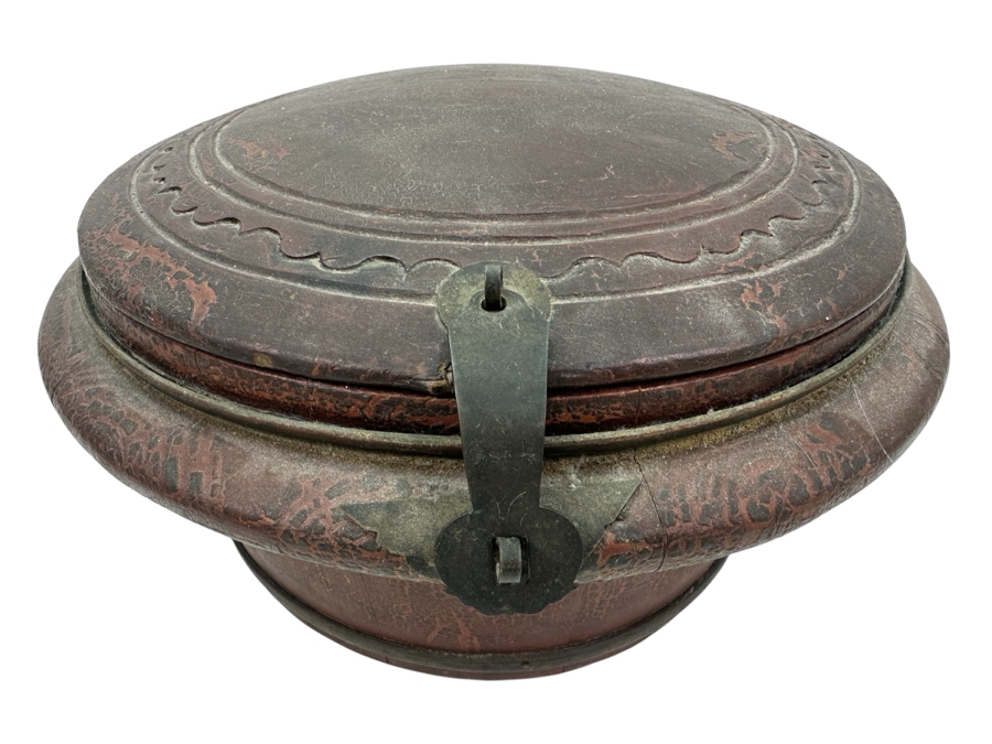 Vintage Chinese Export Wooden Lacquered Round Covered Container Food Lunch Box 12.5W X 6.5H [Photo 1]
