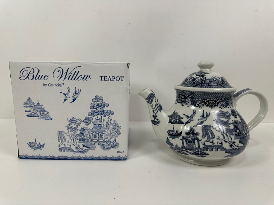 Blue Willow by Churchill English Teapot With Original Box [Photo 2]