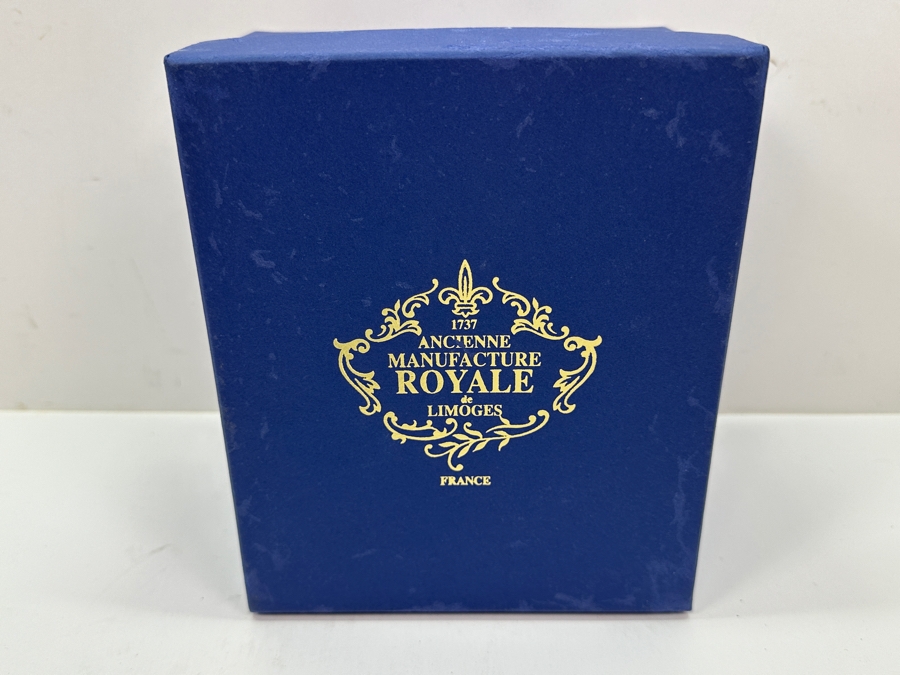 Bernardaud Marie Antoinette Ancienne Manufacture Royale Limoges Creamer With Original Box Retails $690 [Photo 9]