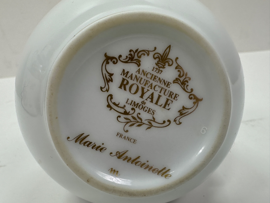 Bernardaud Marie Antoinette Ancienne Manufacture Royale Limoges Creamer With Original Box Retails $690 [Photo 7]
