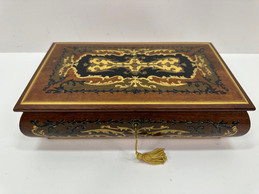 Vintage Reuge Music Box from Italy 10.5' x 6'D x 2.75'H [Photo 2]