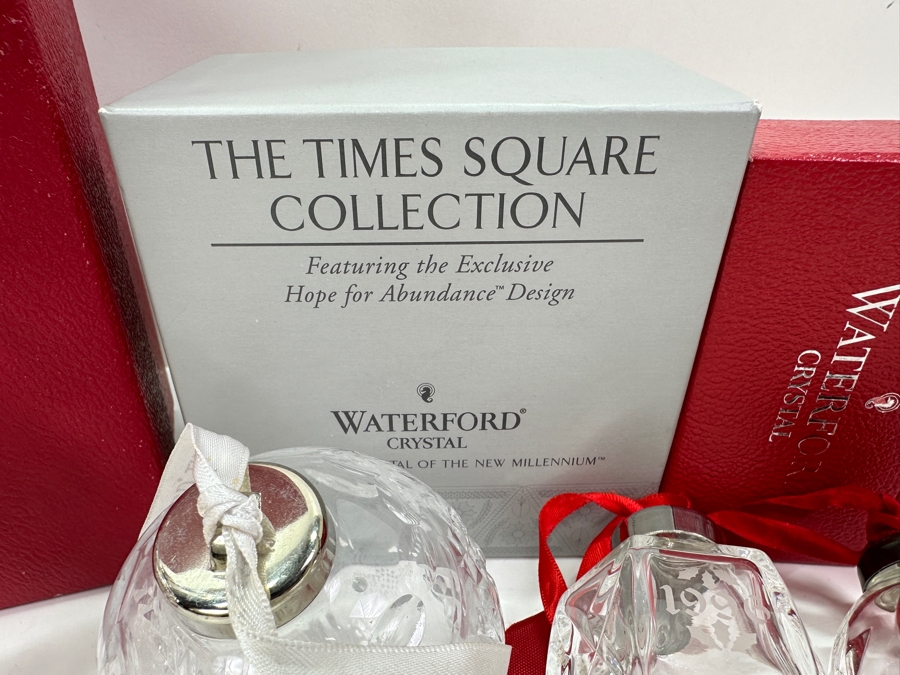 Lot of (7) Waterford Crystal Christmas Ornaments & (1) Tiffany & Co Crystal Christmas Ornament [Photo 5]