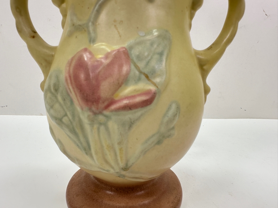 Vintage 1940's Hull Magnolia Flower Art Pottery Vase 6.5'H [Photo 3]