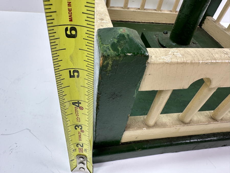 Antique Wooden Fence Christmas Tree Stand 13.25'x13.25' [Photo 10]