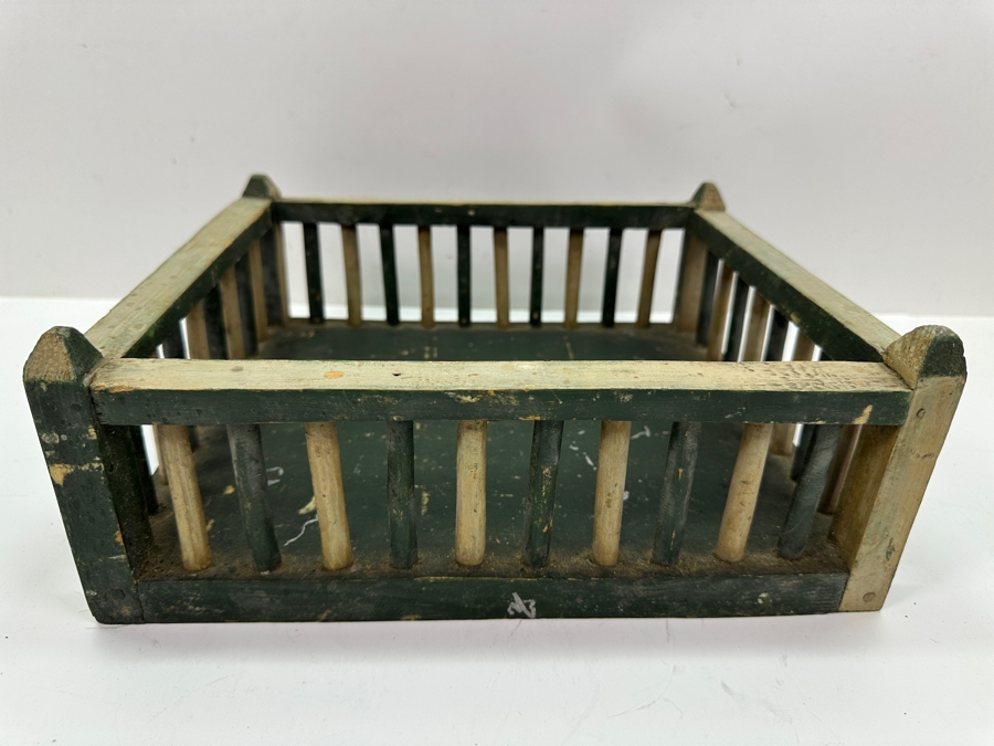 Antique Wooden Fence Christmas Tree Stand 12'W x 10.5'D x 4.5'H [Photo 7]