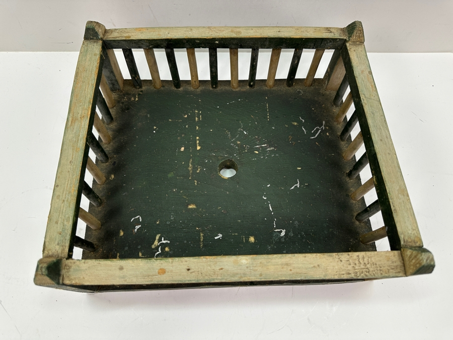 Antique Wooden Fence Christmas Tree Stand 12'W x 10.5'D x 4.5'H [Photo 6]