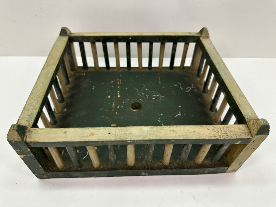 Antique Wooden Fence Christmas Tree Stand 12'W x 10.5'D x 4.5'H [Photo 5]