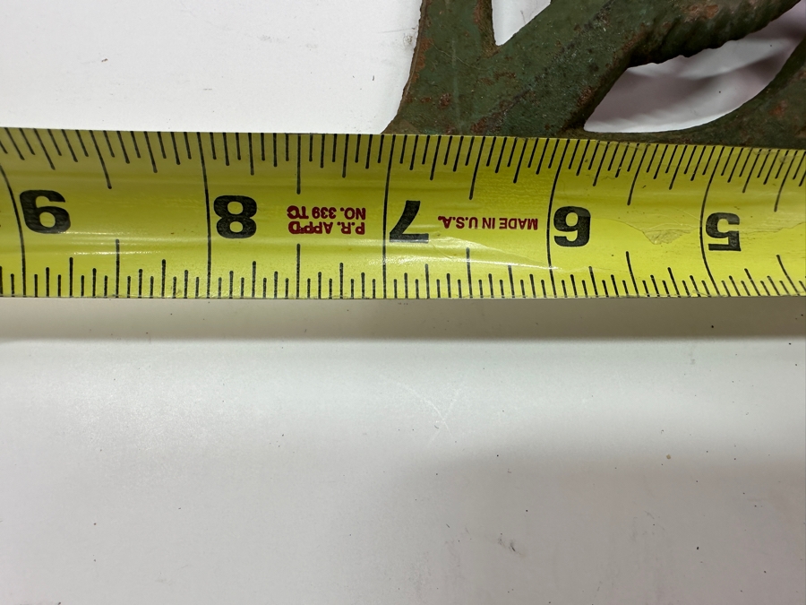 Lot of (4) Antique Cast Iron Christmas Tree Stands 7'W and 10'W [Photo 10]