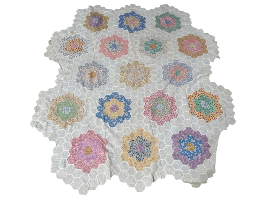 Vintage Handmade Quilt 50 X 57 [Photo 1]