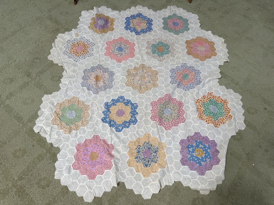 Vintage Handmade Quilt 50 X 57 [Photo 5]