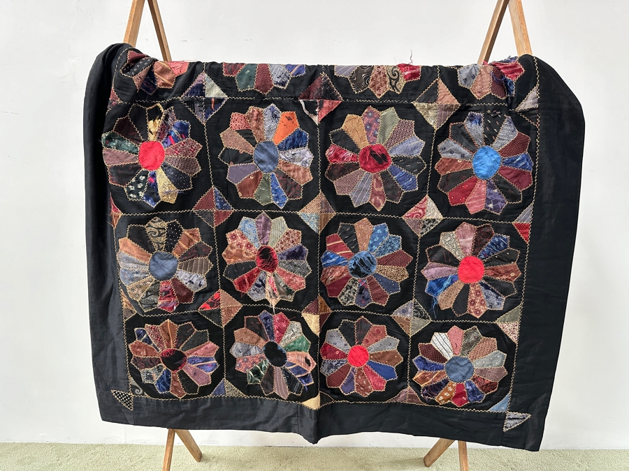 Vintage Handmade Quilt 51 X 72 [Photo 2]